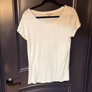 Banana Republic Cream Short Sleeve Tee